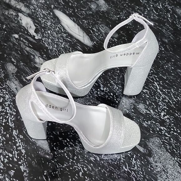 BRAND NEW MADDEN GIRL OPEN TOE ANKLE STRAP BUCKLE PLATFORM CHUNKY  HEELS SANDAL - Picture 7 of 16